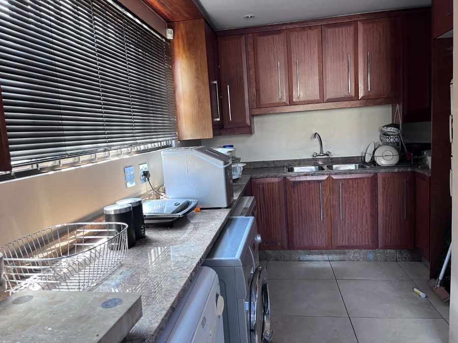 4 Bedroom Property for Sale in Vanderbijlpark SE 8 Gauteng