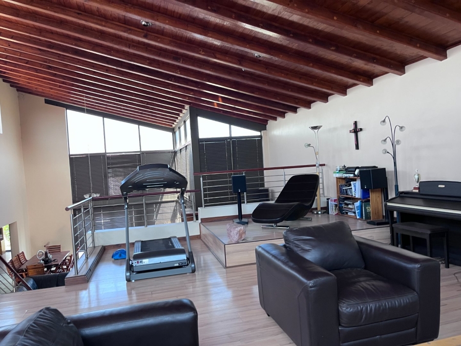 4 Bedroom Property for Sale in Vanderbijlpark SE 8 Gauteng
