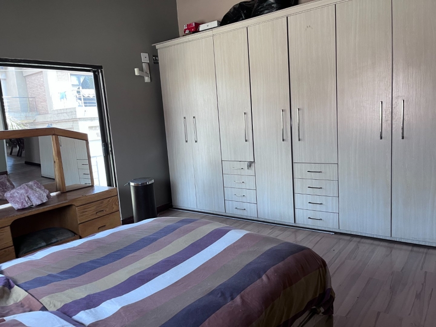 4 Bedroom Property for Sale in Vanderbijlpark SE 8 Gauteng