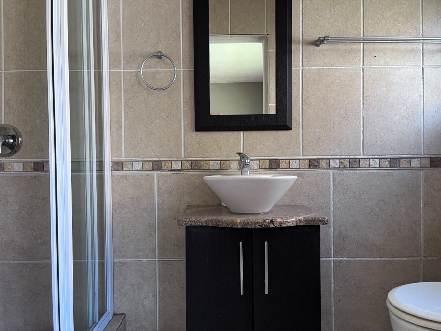 4 Bedroom Property for Sale in Vanderbijlpark SE 8 Gauteng