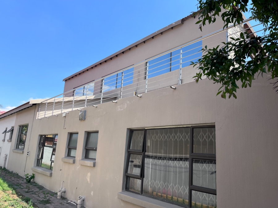 4 Bedroom Property for Sale in Vanderbijlpark SE 8 Gauteng