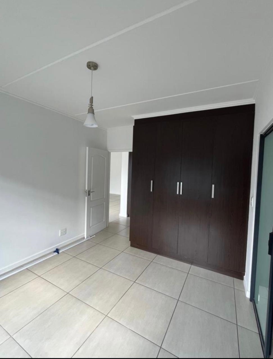  Bedroom Property for Sale in Greenstone Hill Gauteng
