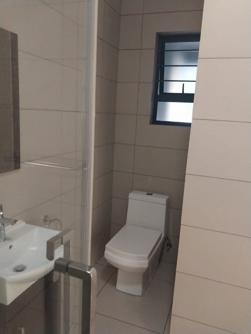 2 Bedroom Property for Sale in Erand Gardens Gauteng