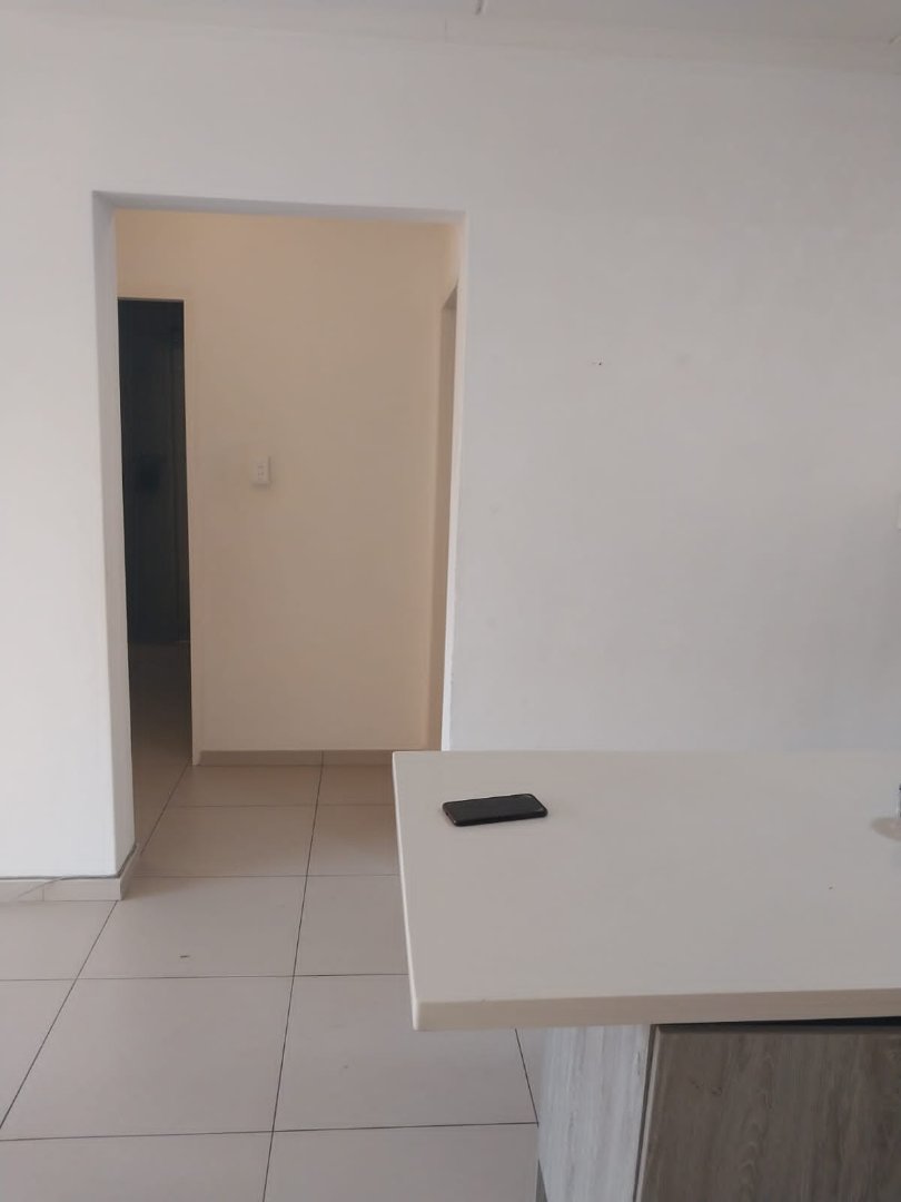 2 Bedroom Property for Sale in Erand Gardens Gauteng