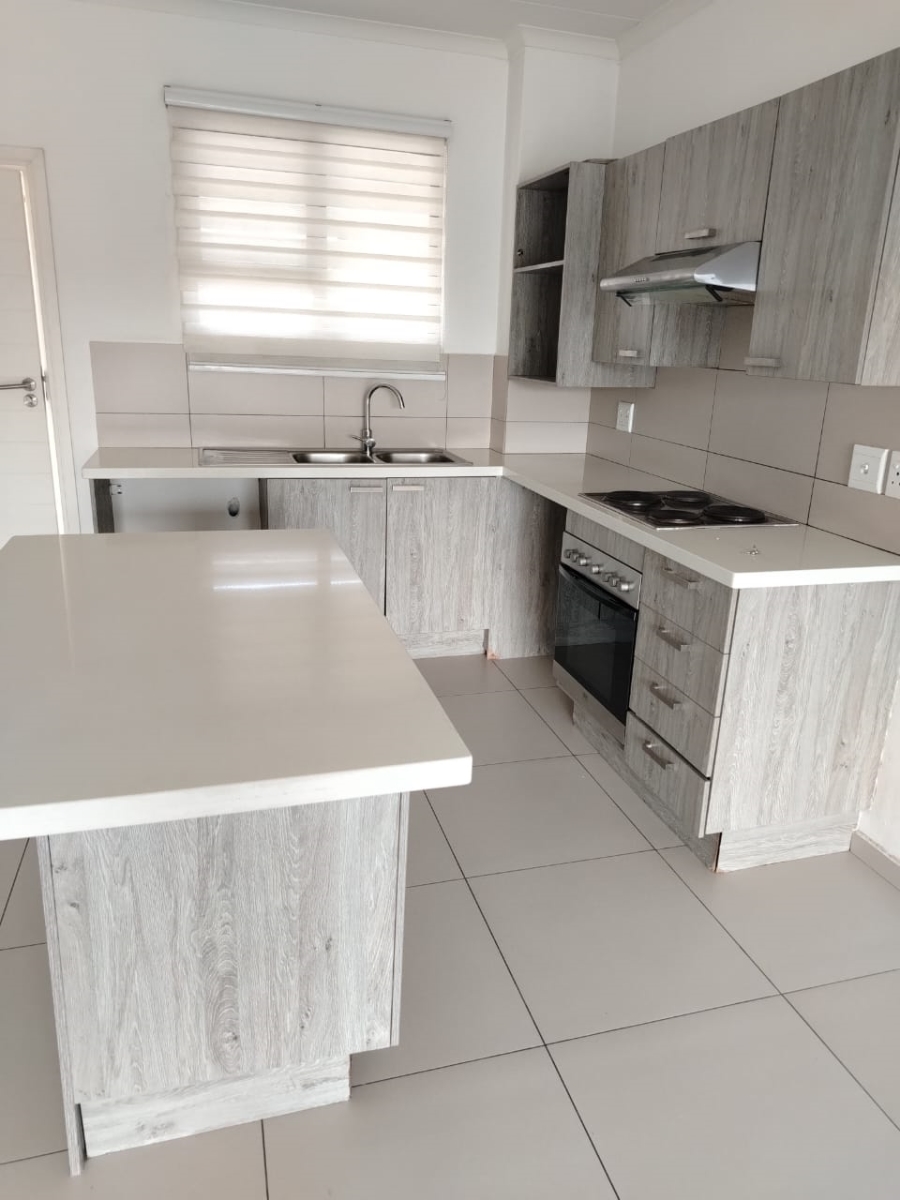 2 Bedroom Property for Sale in Erand Gardens Gauteng