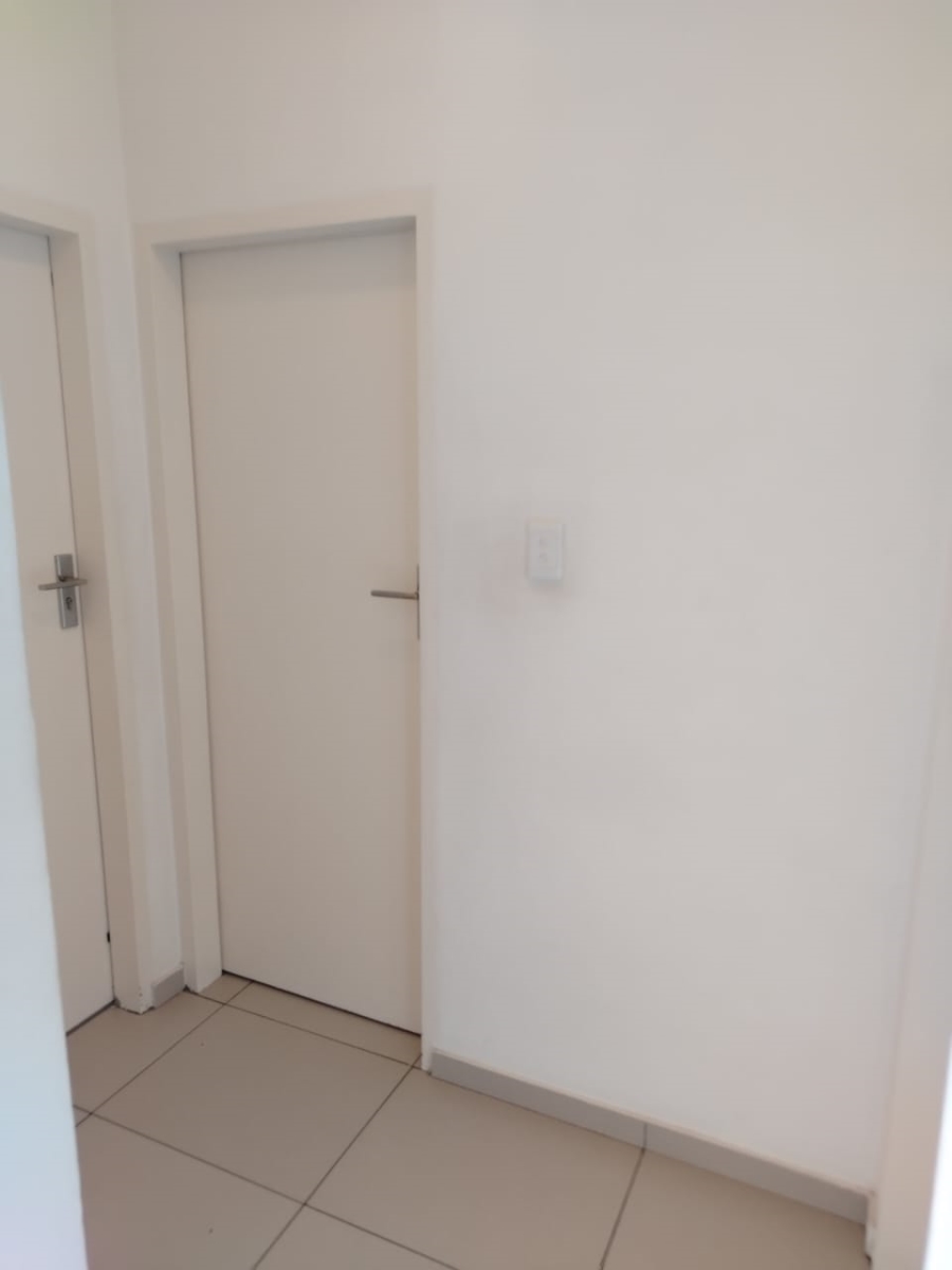 2 Bedroom Property for Sale in Erand Gardens Gauteng