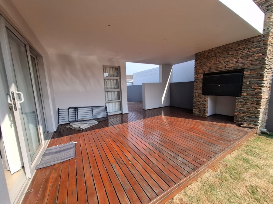 To Let 3 Bedroom Property for Rent in Eye of Africa Gauteng