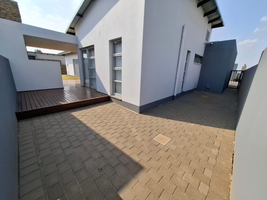 To Let 3 Bedroom Property for Rent in Eye of Africa Gauteng