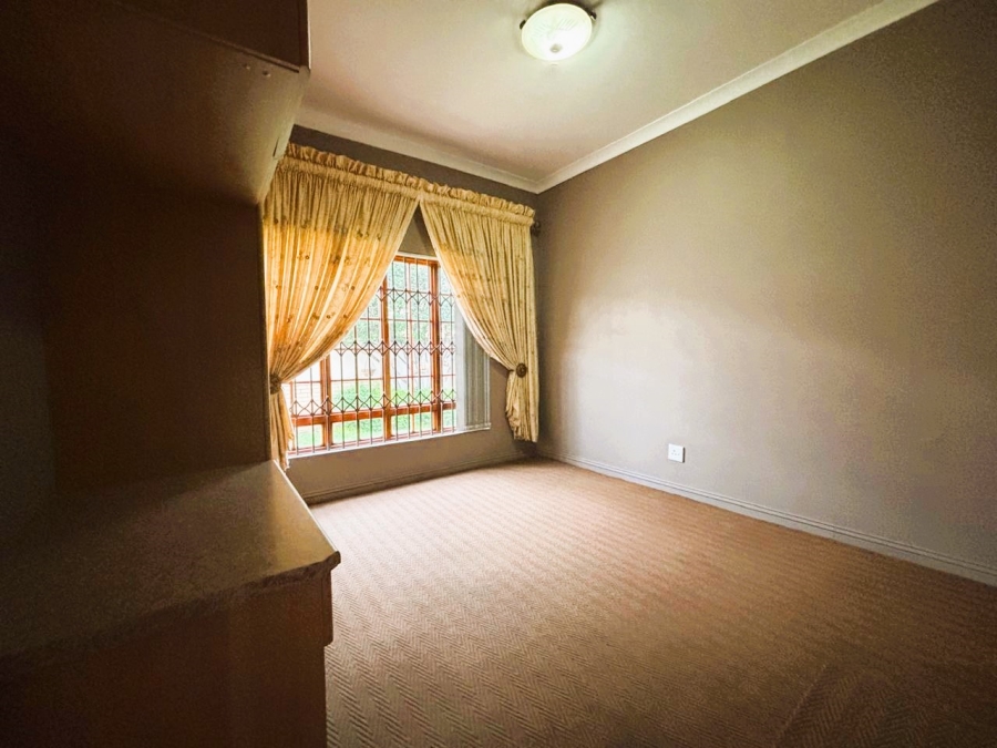 3 Bedroom Property for Sale in Highveld Gauteng