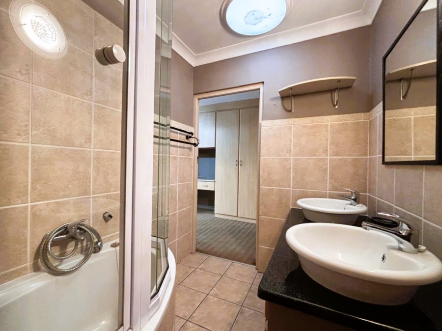 3 Bedroom Property for Sale in Highveld Gauteng