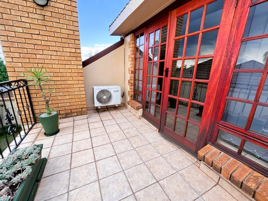 3 Bedroom Property for Sale in Highveld Gauteng