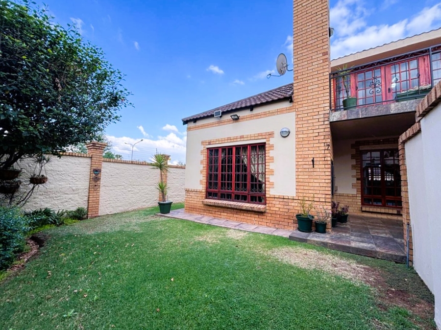 3 Bedroom Property for Sale in Highveld Gauteng