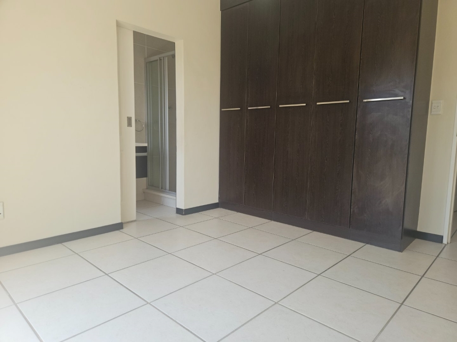 2 Bedroom Property for Sale in Douglasdale Gauteng