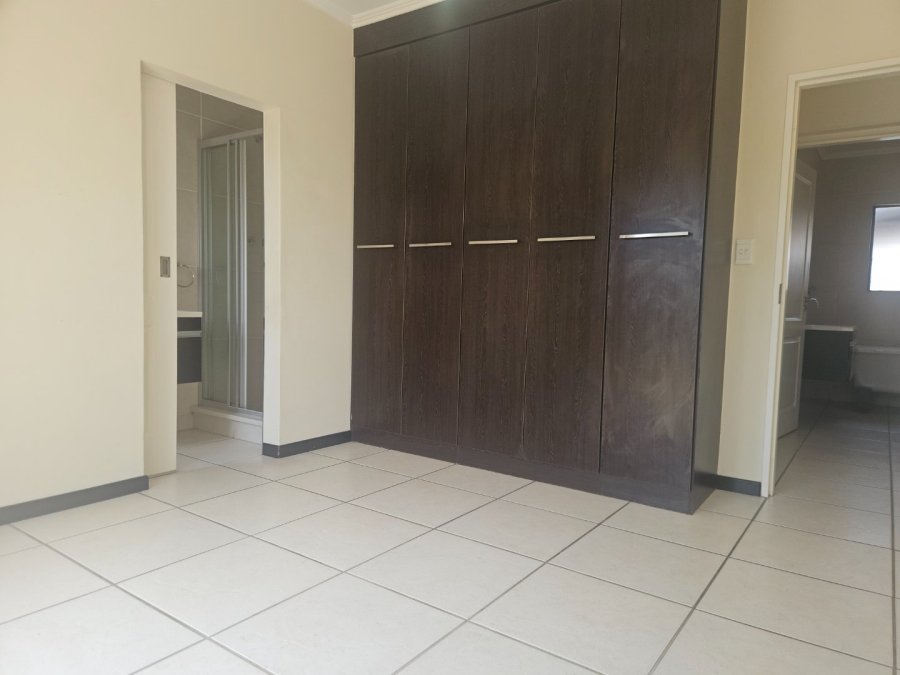 2 Bedroom Property for Sale in Douglasdale Gauteng