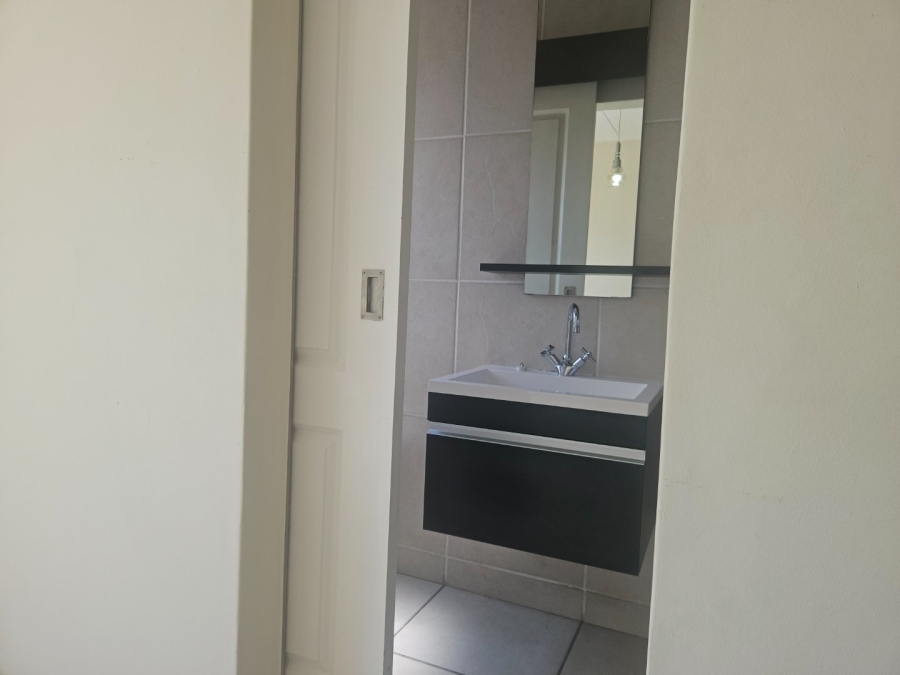 2 Bedroom Property for Sale in Douglasdale Gauteng
