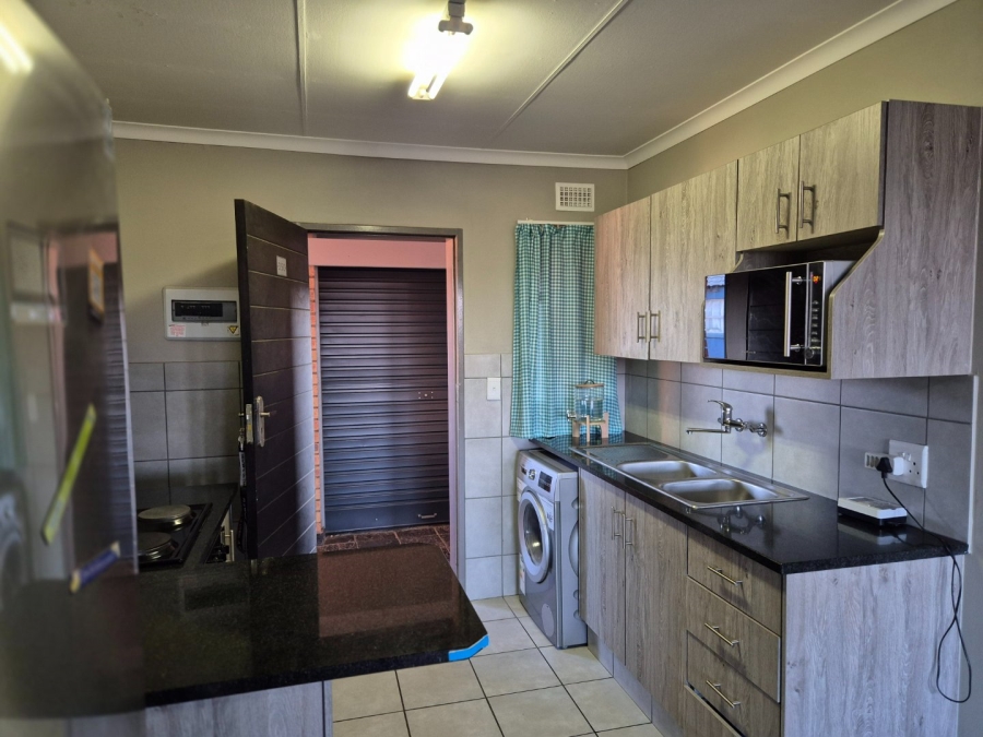 2 Bedroom Property for Sale in Heuweloord Gauteng