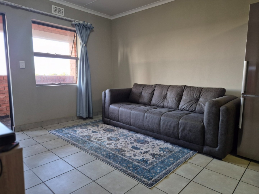 2 Bedroom Property for Sale in Heuweloord Gauteng
