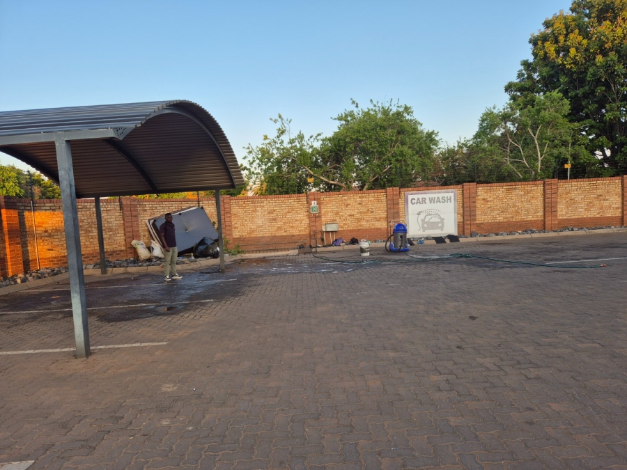 2 Bedroom Property for Sale in Heuweloord Gauteng