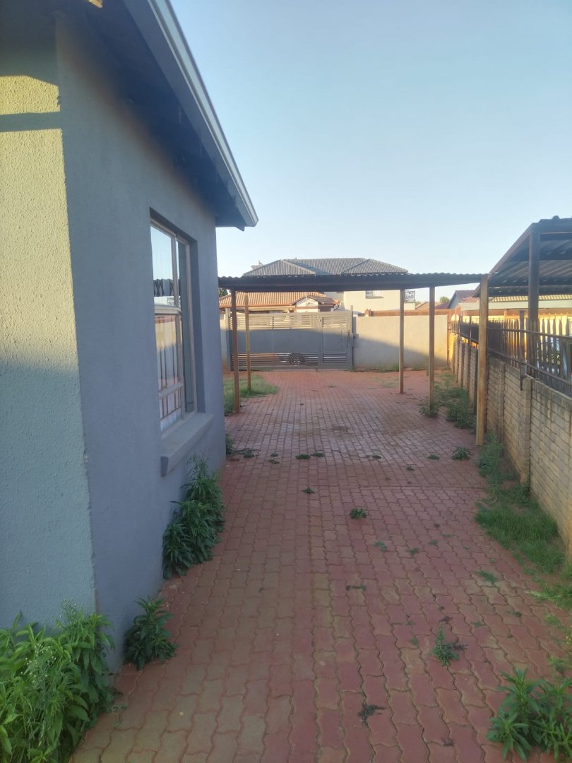 3 Bedroom Property for Sale in The Orchards Gauteng