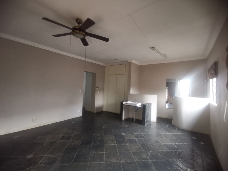 To Let 3 Bedroom Property for Rent in Kensington Gauteng