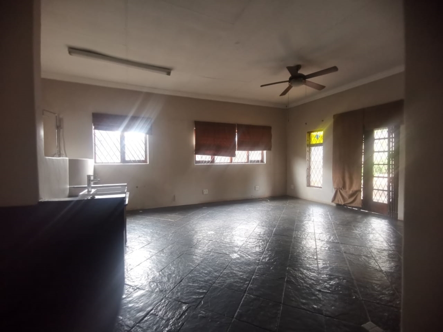 To Let 3 Bedroom Property for Rent in Kensington Gauteng
