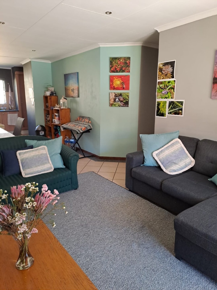 To Let 3 Bedroom Property for Rent in Equestria Gauteng