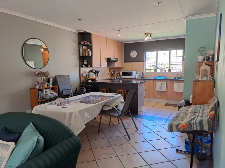 To Let 3 Bedroom Property for Rent in Equestria Gauteng