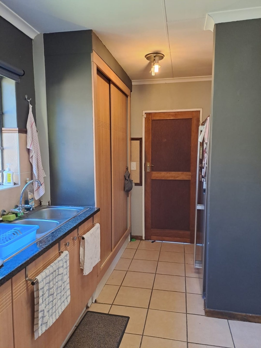 To Let 3 Bedroom Property for Rent in Equestria Gauteng