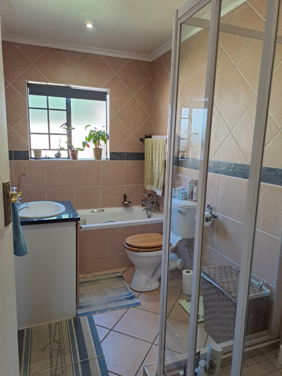 To Let 3 Bedroom Property for Rent in Equestria Gauteng