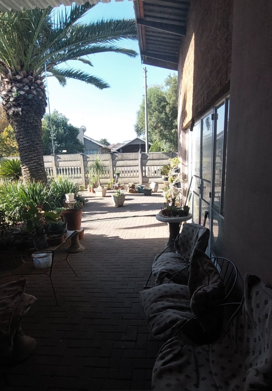 6 Bedroom Property for Sale in Vanderbijlpark SW 5 Gauteng