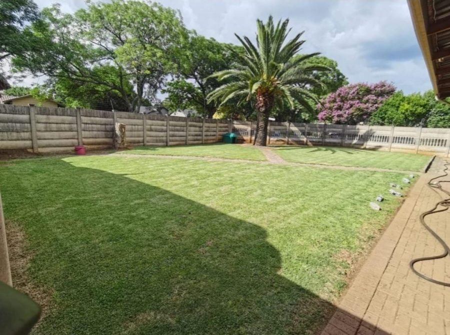 6 Bedroom Property for Sale in Vanderbijlpark SW 5 Gauteng