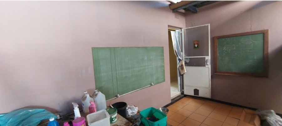 6 Bedroom Property for Sale in Vanderbijlpark SW 5 Gauteng