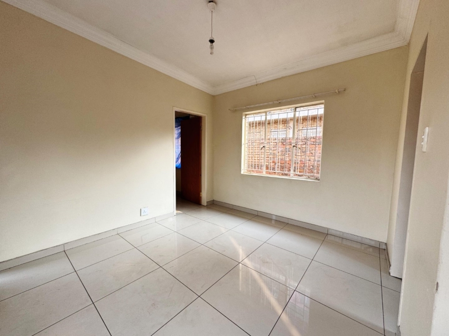 To Let 1 Bedroom Property for Rent in Laudium Ext 2 Gauteng