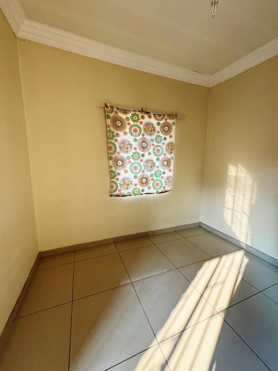 To Let 1 Bedroom Property for Rent in Laudium Ext 2 Gauteng