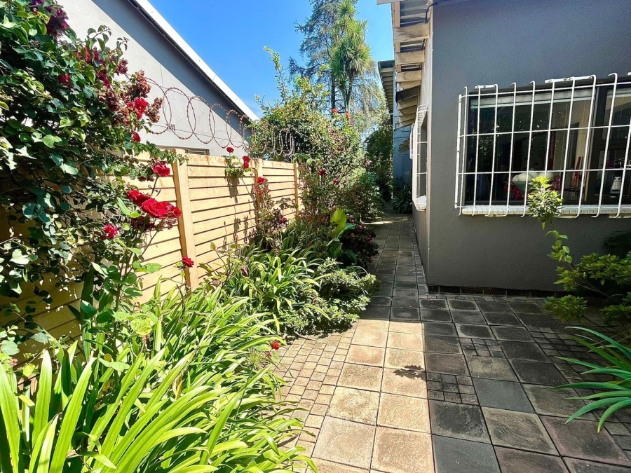 4 Bedroom Property for Sale in Birchleigh Gauteng