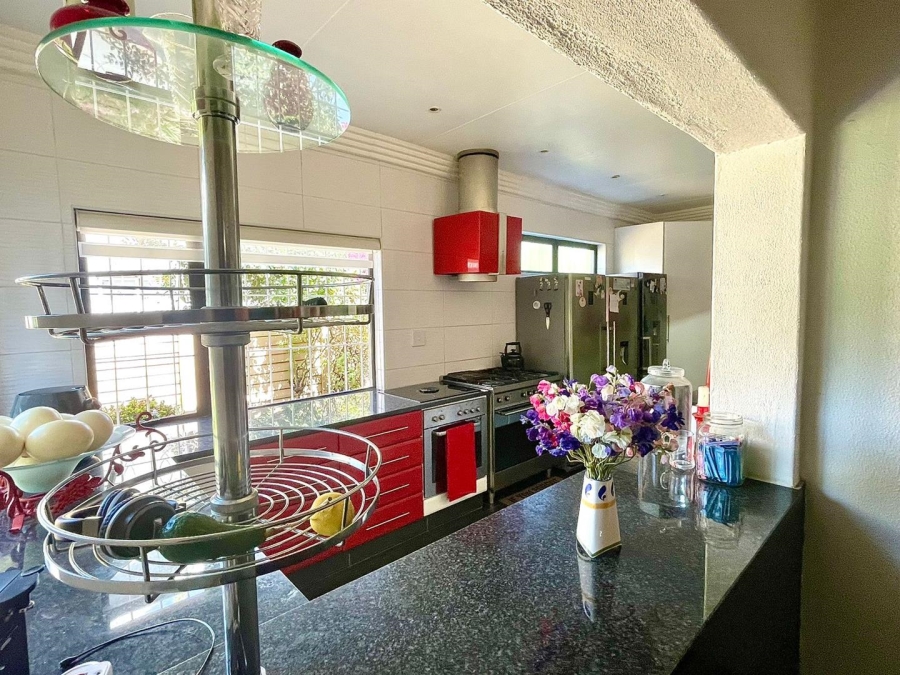 4 Bedroom Property for Sale in Birchleigh Gauteng