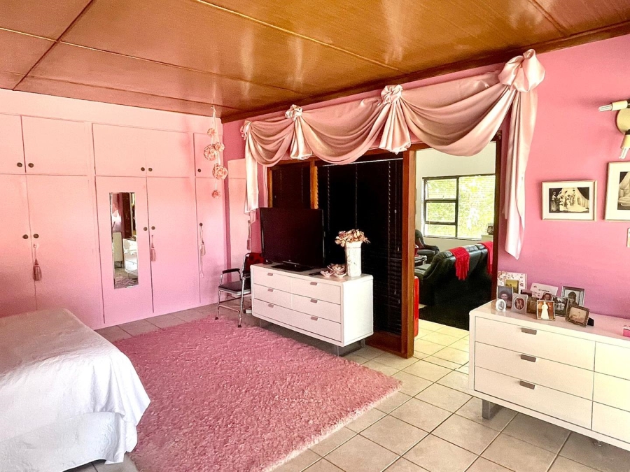 4 Bedroom Property for Sale in Birchleigh Gauteng