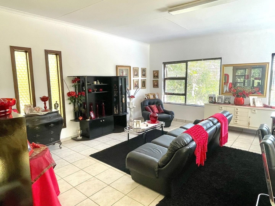 4 Bedroom Property for Sale in Birchleigh Gauteng