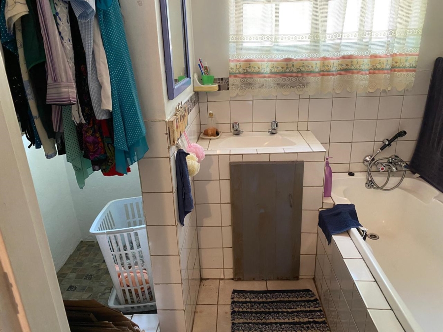 To Let 1 Bedroom Property for Rent in Valhalla Gauteng