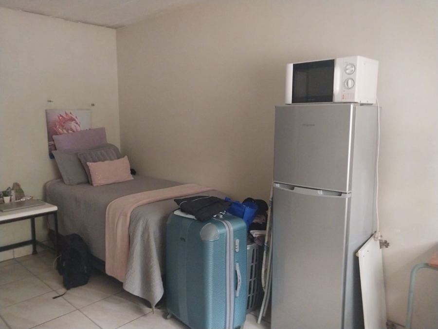 1 Bedroom Property for Sale in Hatfield Gauteng