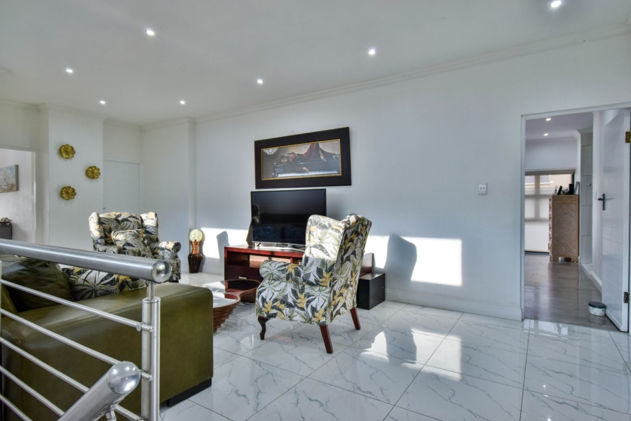 4 Bedroom Property for Sale in Lombardy Gauteng