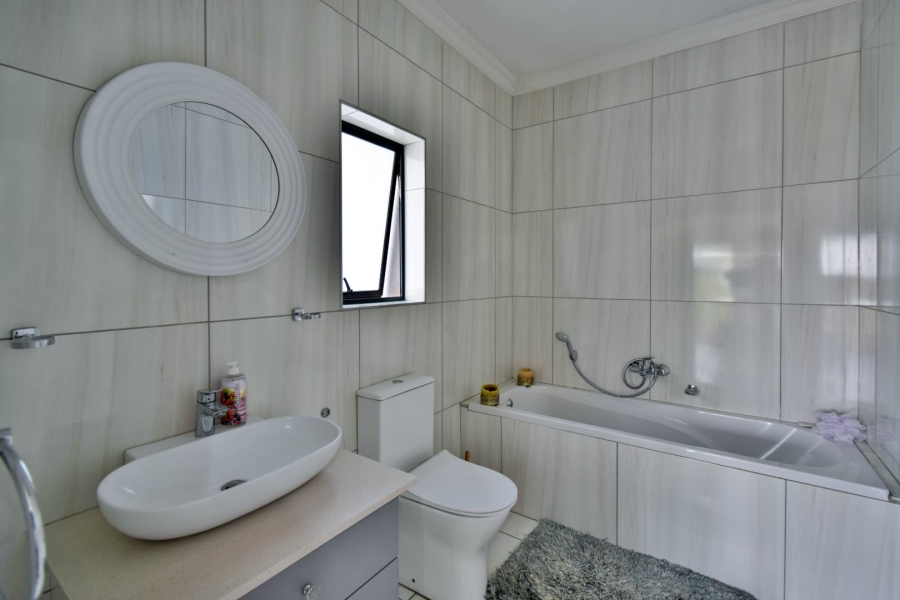 4 Bedroom Property for Sale in Lombardy Gauteng