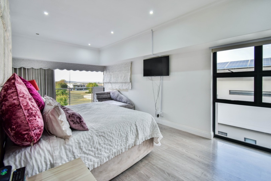 4 Bedroom Property for Sale in Lombardy Gauteng