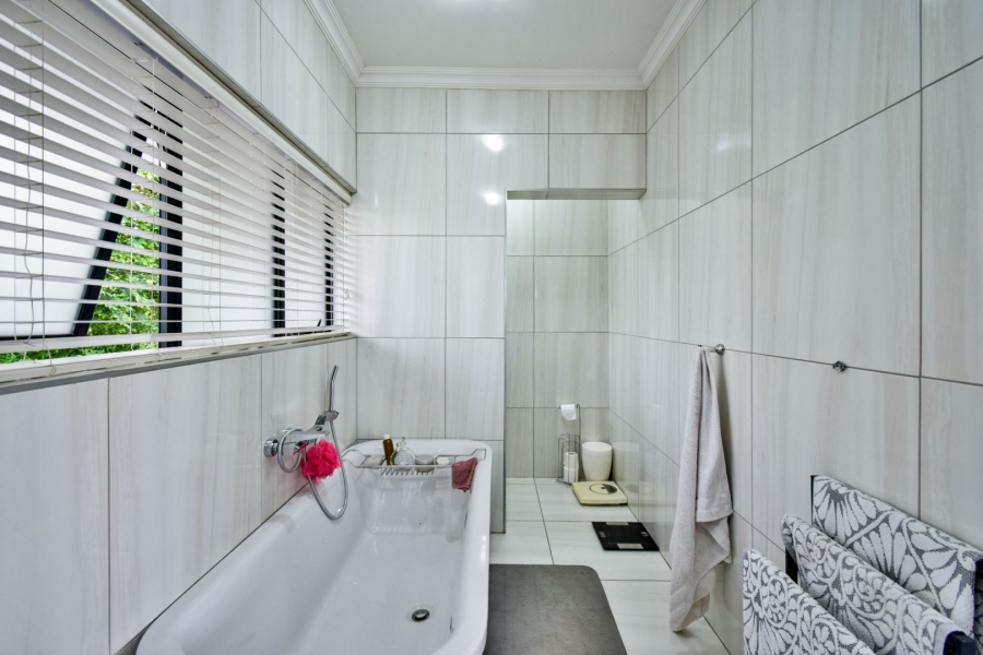4 Bedroom Property for Sale in Lombardy Gauteng