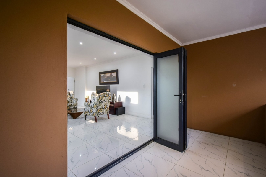 4 Bedroom Property for Sale in Lombardy Gauteng