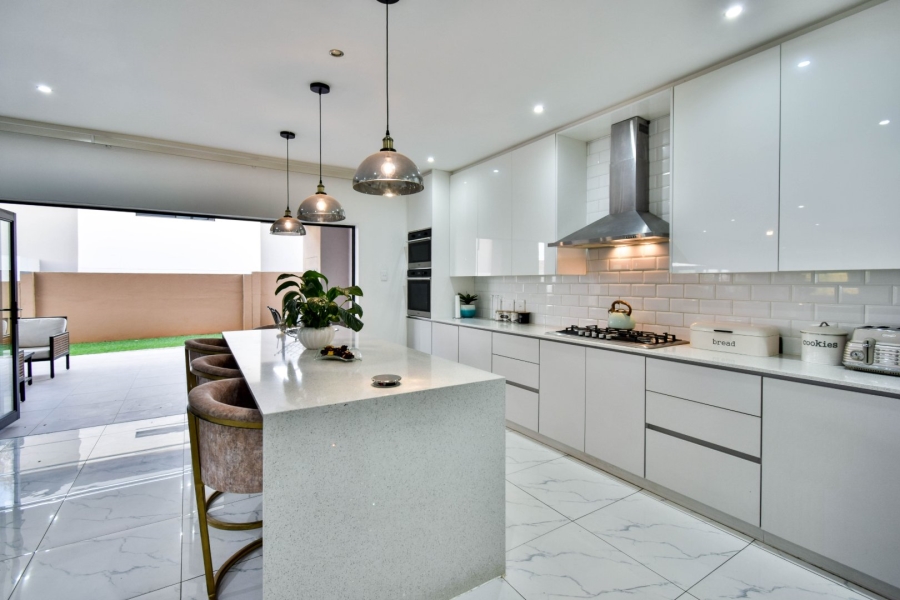 4 Bedroom Property for Sale in Lombardy Gauteng