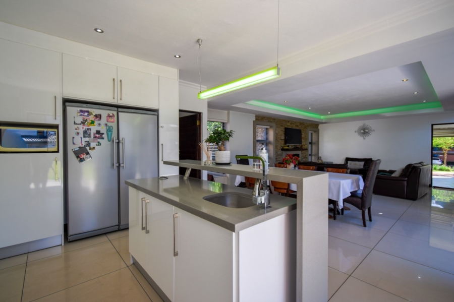 5 Bedroom Property for Sale in The Hills Game Reserve Estate Gauteng