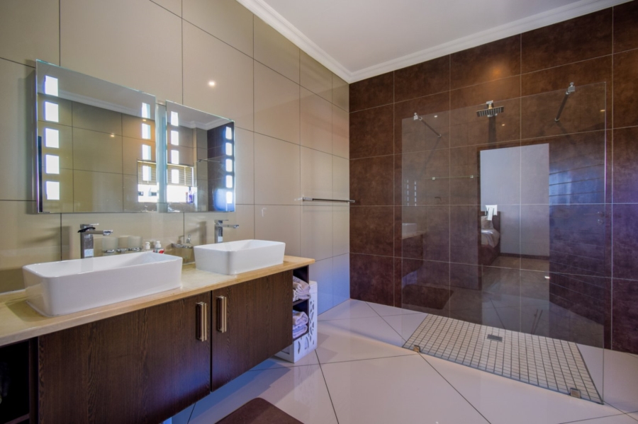 5 Bedroom Property for Sale in The Hills Game Reserve Estate Gauteng