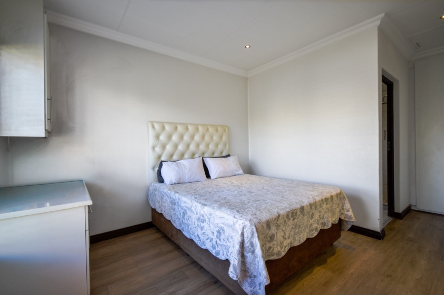 5 Bedroom Property for Sale in The Hills Game Reserve Estate Gauteng