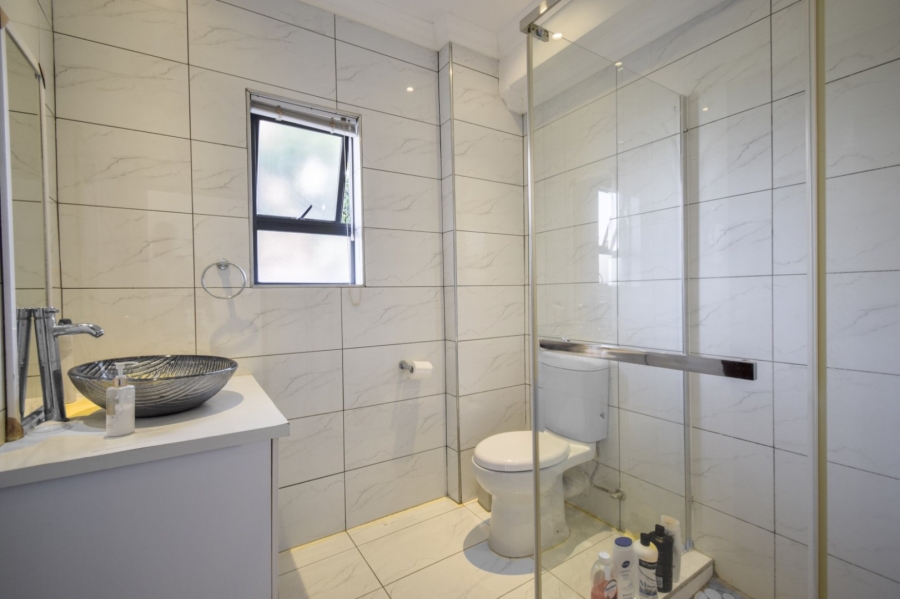 5 Bedroom Property for Sale in The Hills Game Reserve Estate Gauteng